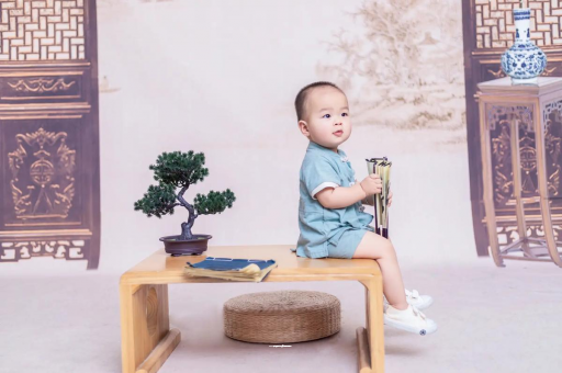 海口宝宝几个月认人